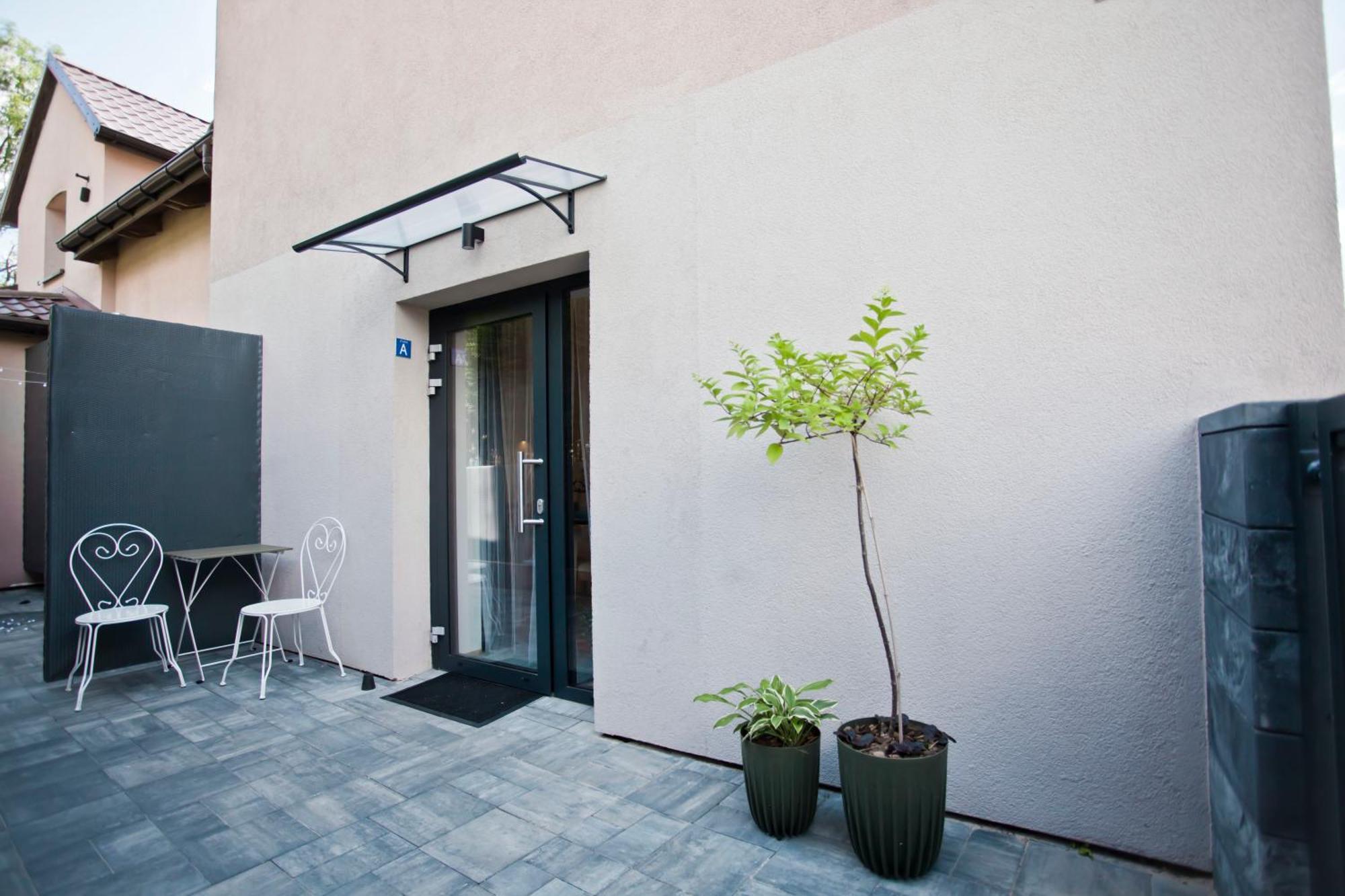 Balaton Apartamenty Trzebinia  Exteriör bild