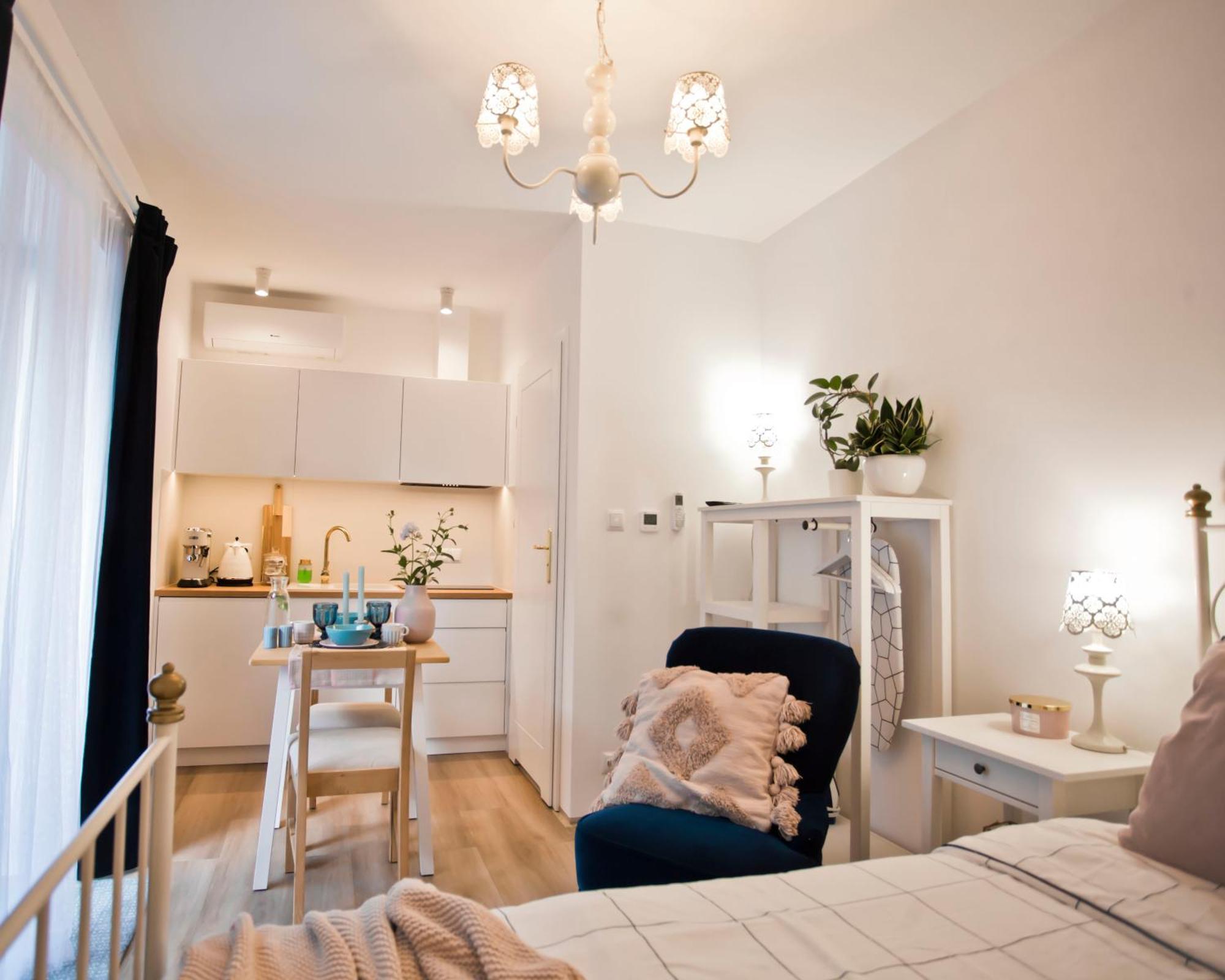 Balaton Apartamenty Trzebinia  Exteriör bild